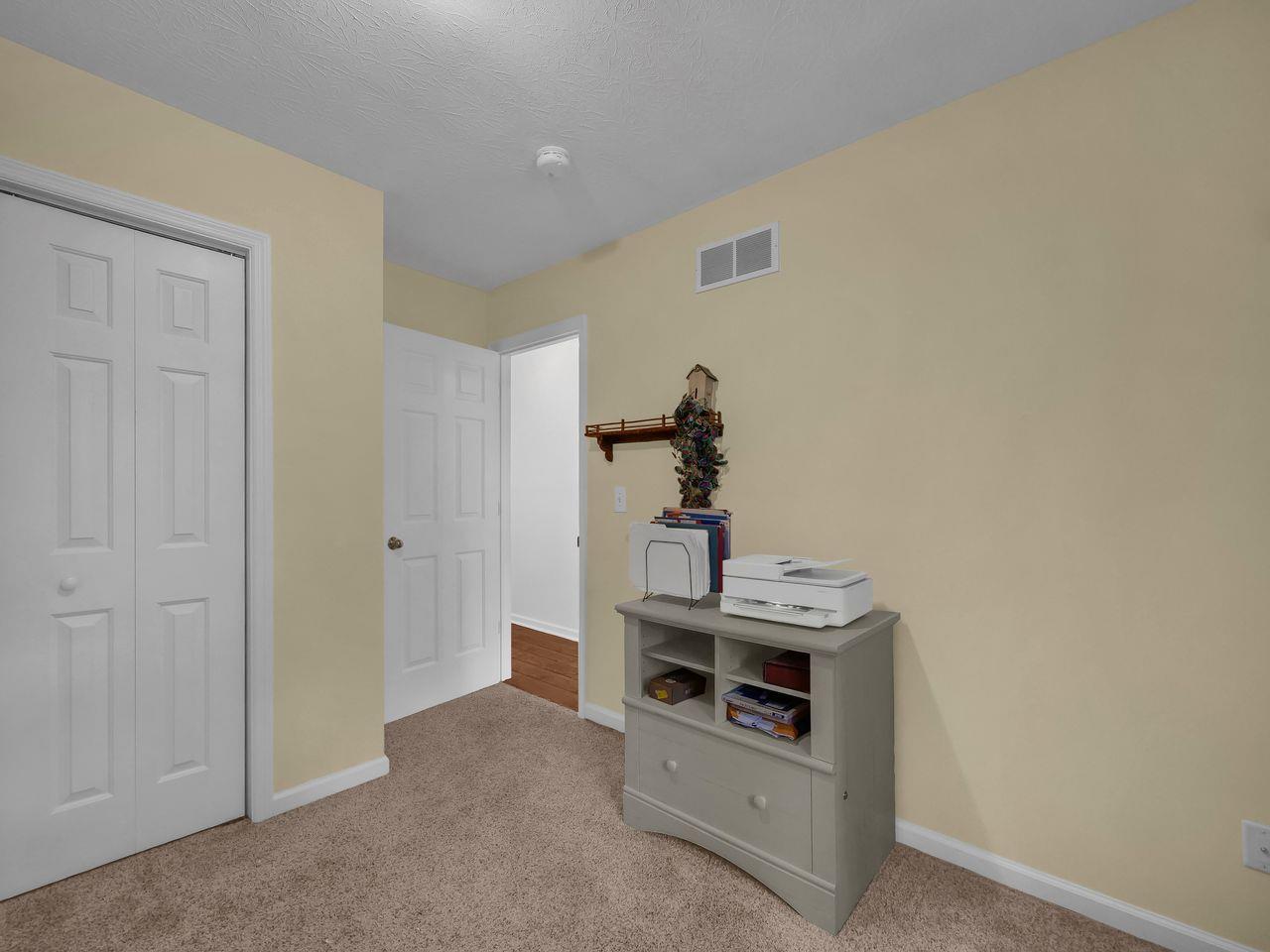 747 Hickory Road Lawrenceburg, IN 47025 - Photo 5 of 35