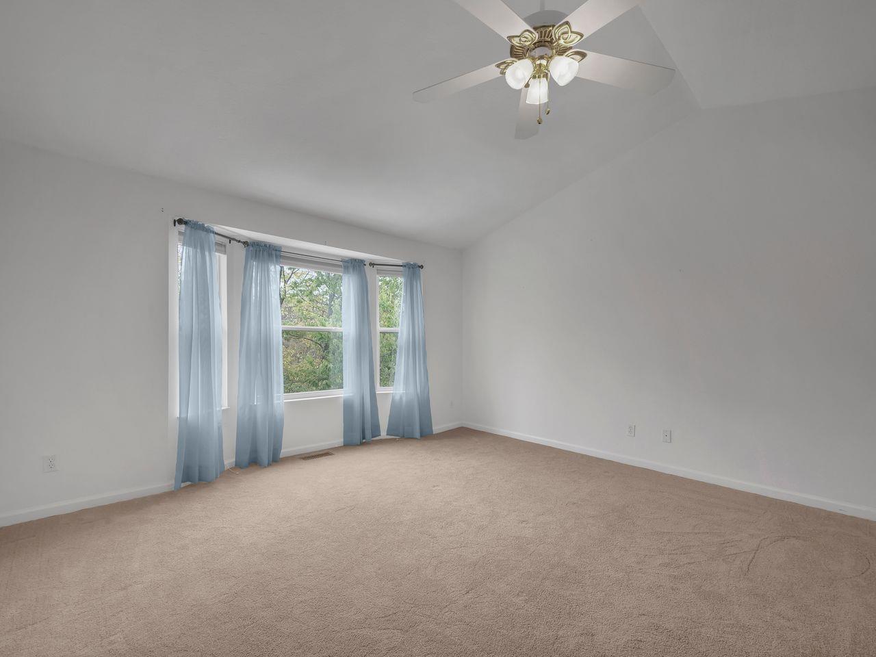 747 Hickory Road Lawrenceburg, IN 47025 - Photo 8 of 35