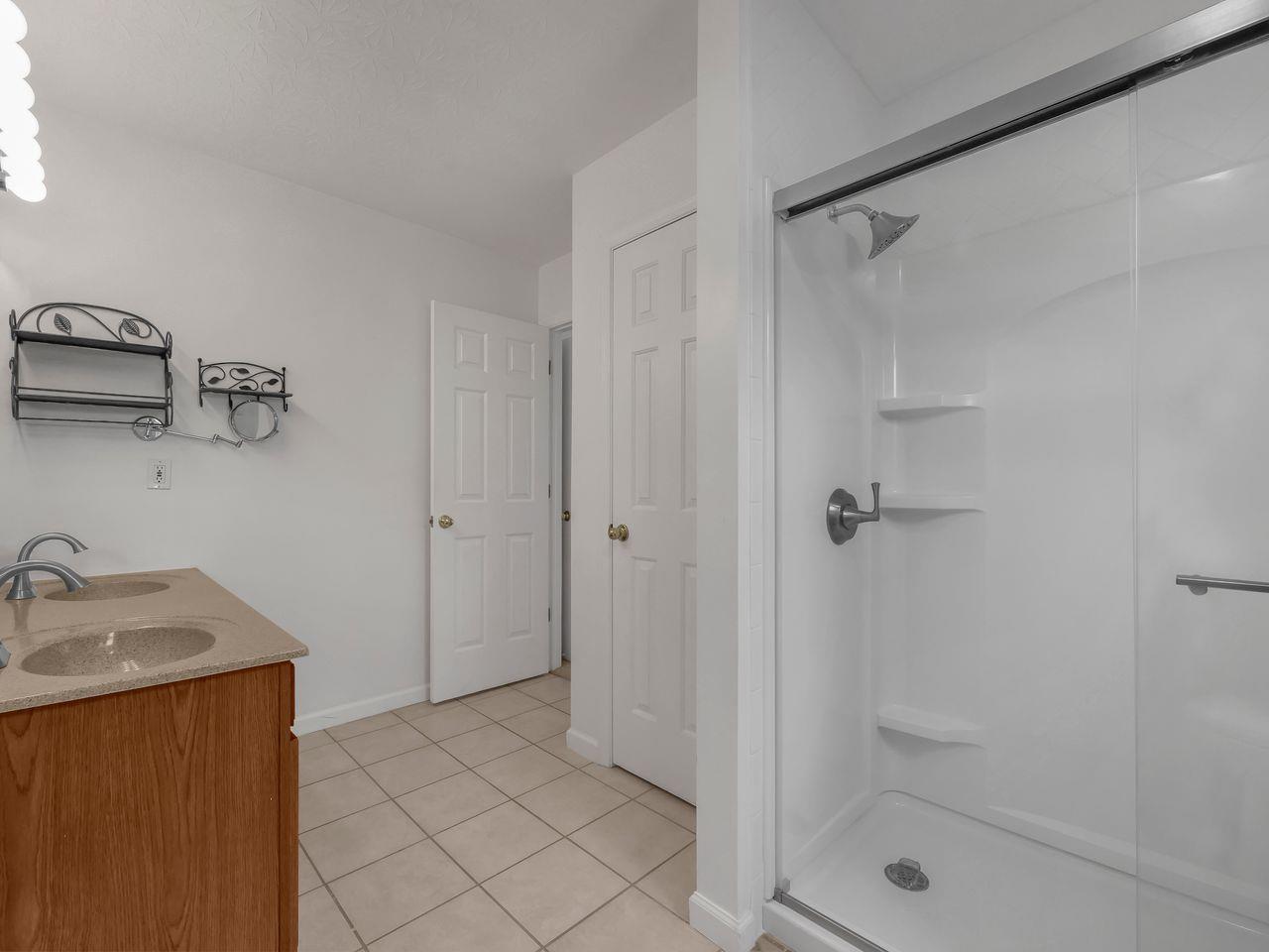 747 Hickory Road Lawrenceburg, IN 47025 - Photo 10 of 35