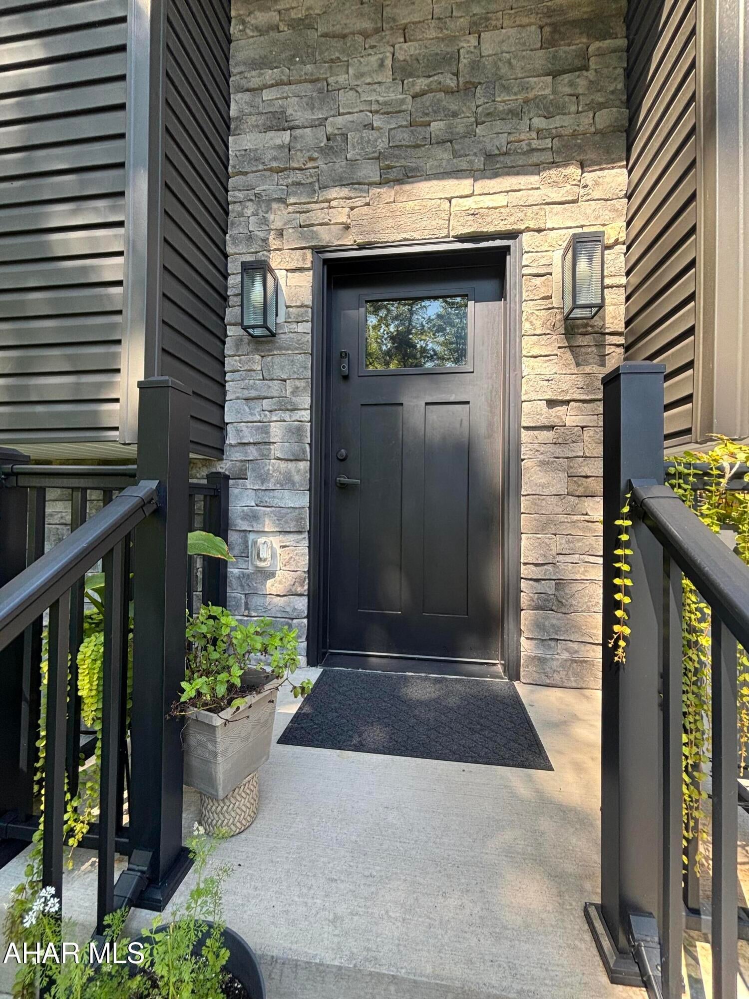 222 Dogwood Road Tyrone, PA 16686 - Photo 2 of 38 Gallery Image 2