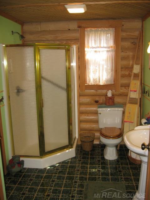 6680 Holverson Road Carsonville, MI 48419 - Photo 28 of 52 31238470-27.JPG