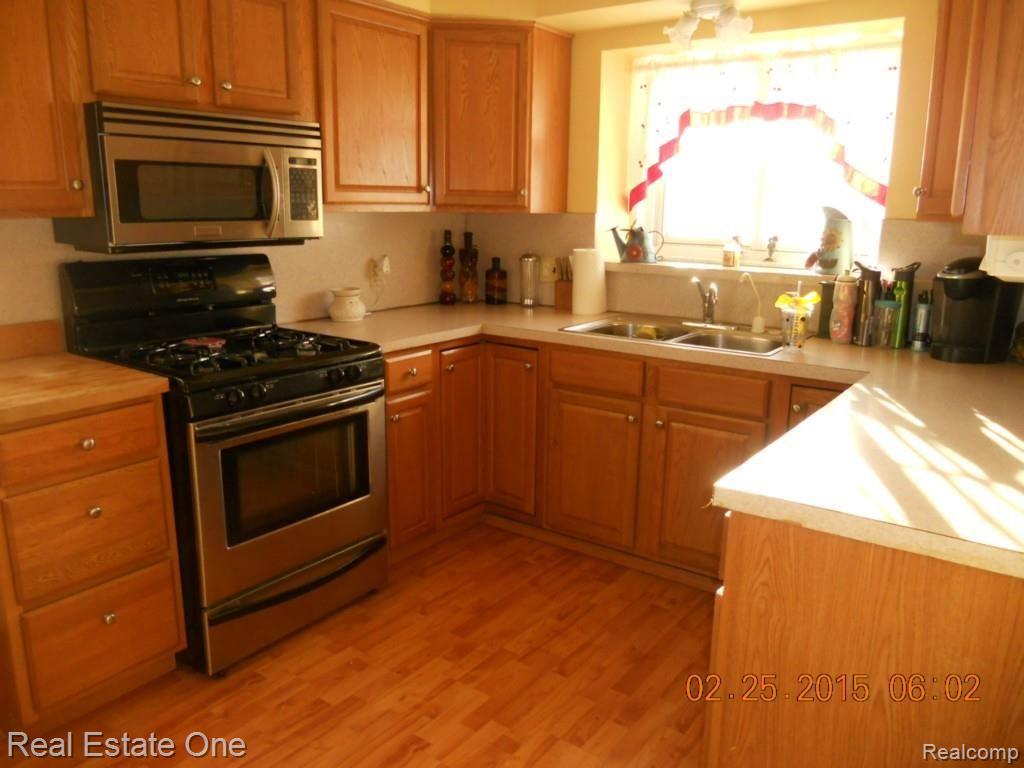 637 Goddard Road Wyandotte, MI 48192 - Photo 13 of 22 Gallery Image 13