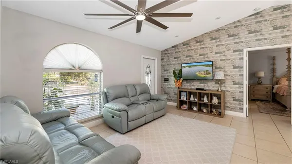 $450,000 | 3340 2nd Avenue Southeast, Naples, FL 34117