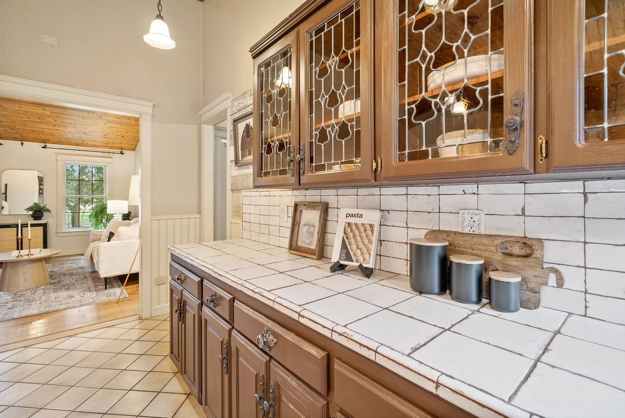6401 East Greenbluff Road Colbert, WA 99005 - Photo 13 of 50
