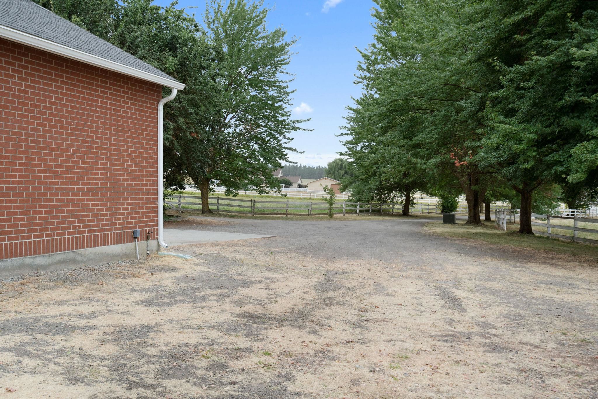 6401 East Greenbluff Road Colbert, WA 99005 - Photo 46 of 50