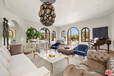 $5,495,000 | 1214 Beverly View Drive, Beverly Hills, CA 90210