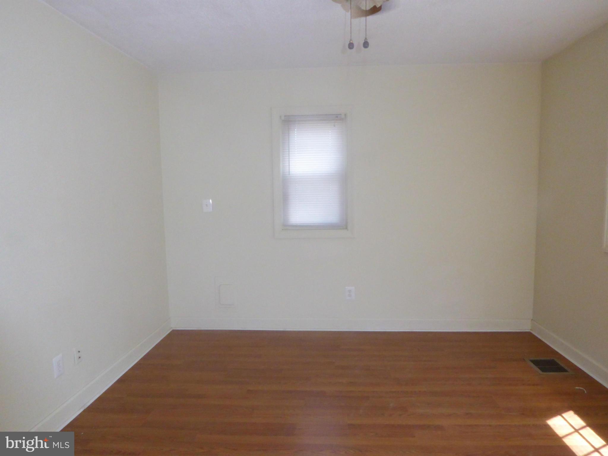 7732 Emerson Road Hyattsville, MD 20784 - Photo 2 of 14 Living Room