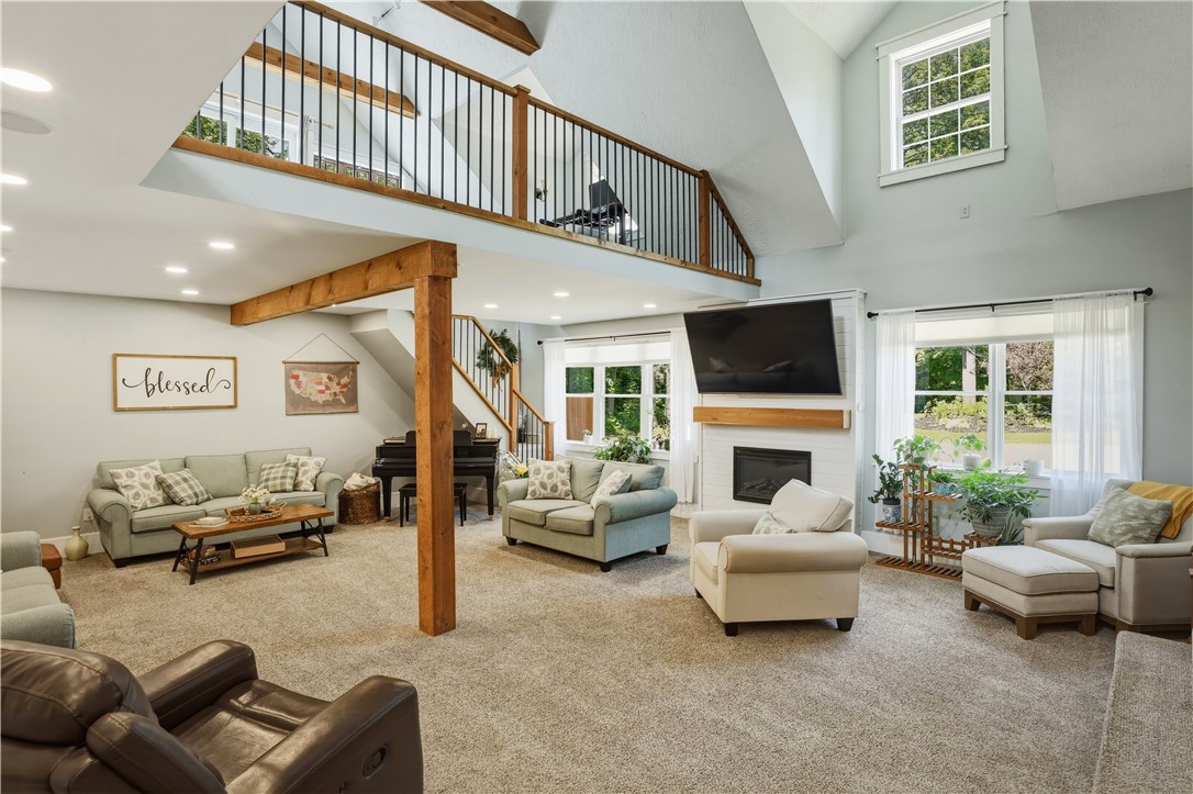 2274 Millport Hill Road Veteran, NY 14864 - Photo 20 of 48 Living Room/Great Room