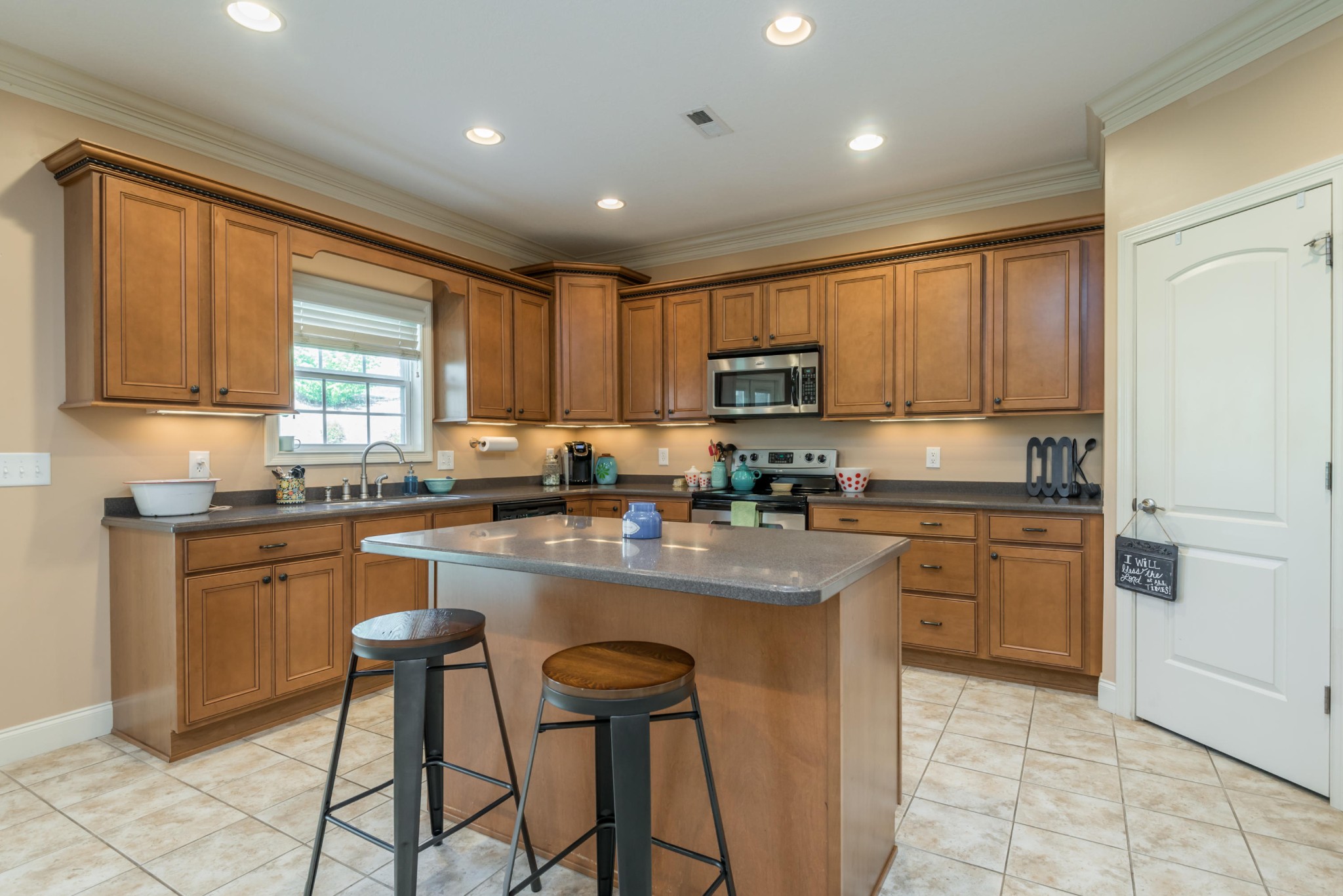 900 Crown Ridge Ln, Powell, TN 37849 - Photo 11 of 40 Gallery Image 11
