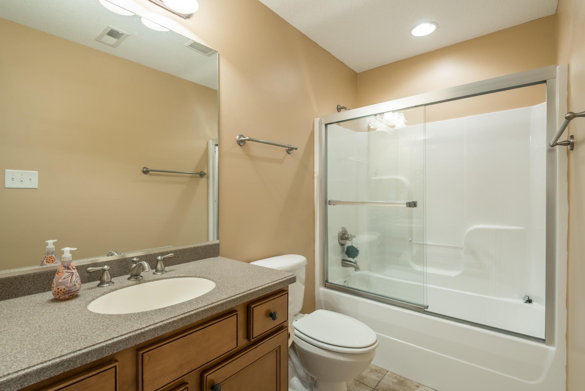 900 Crown Ridge Ln, Powell, TN 37849 - Photo 24 of 40 Gallery Image 24