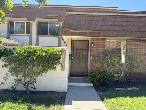 $599,000 | 10425 Larwin Avenue, Chatsworth, CA 91311