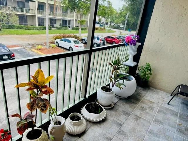 $1,900 | 4147 Northwest 90th Avenue, Unit 207, Coral Springs, FL 33065
