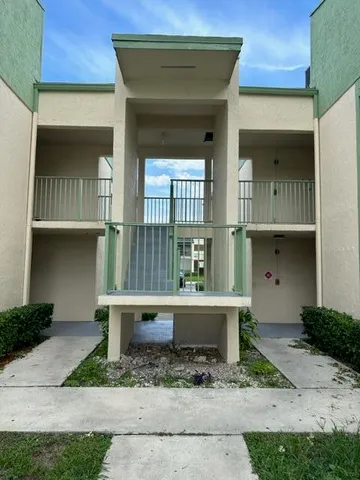 $1,900 | 4147 Northwest 90th Avenue, Unit 207, Coral Springs, FL 33065