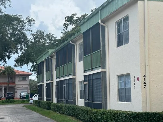$1,900 | 4147 Northwest 90th Avenue, Unit 207, Coral Springs, FL 33065