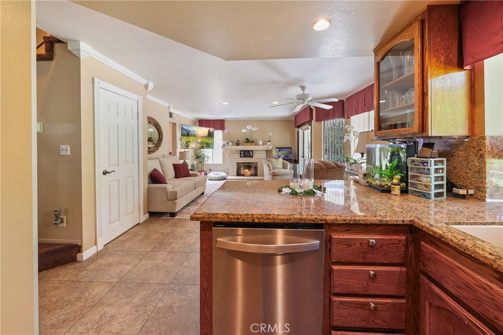 3684 Hillsdale Ranch Road Chino Hills, CA 91709 - Photo 9 of 31 Looking to family room