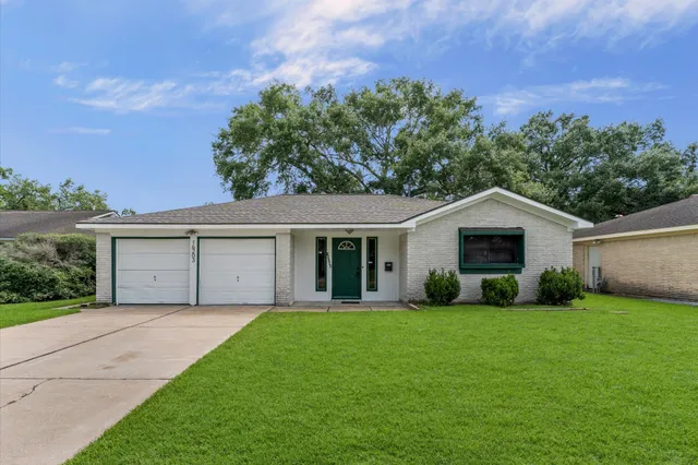 $294,500 | 16203 Rill Lane, Houston, TX 77062