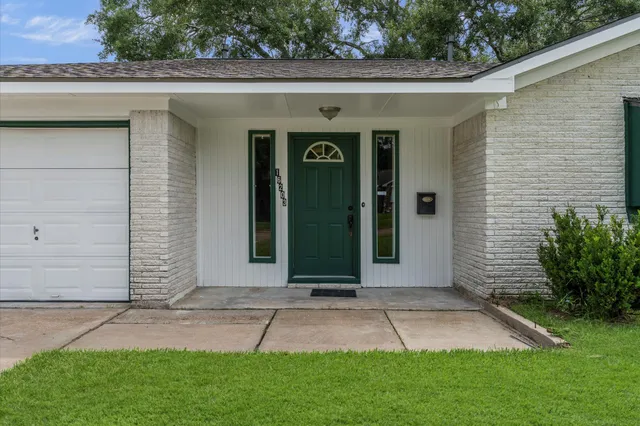 $294,500 | 16203 Rill Lane, Houston, TX 77062