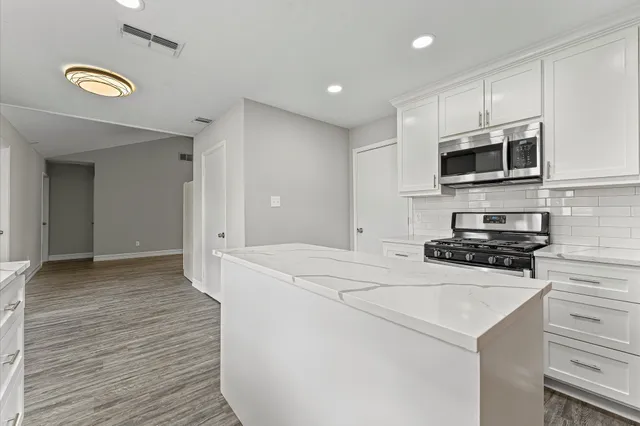 $294,500 | 16203 Rill Lane, Houston, TX 77062