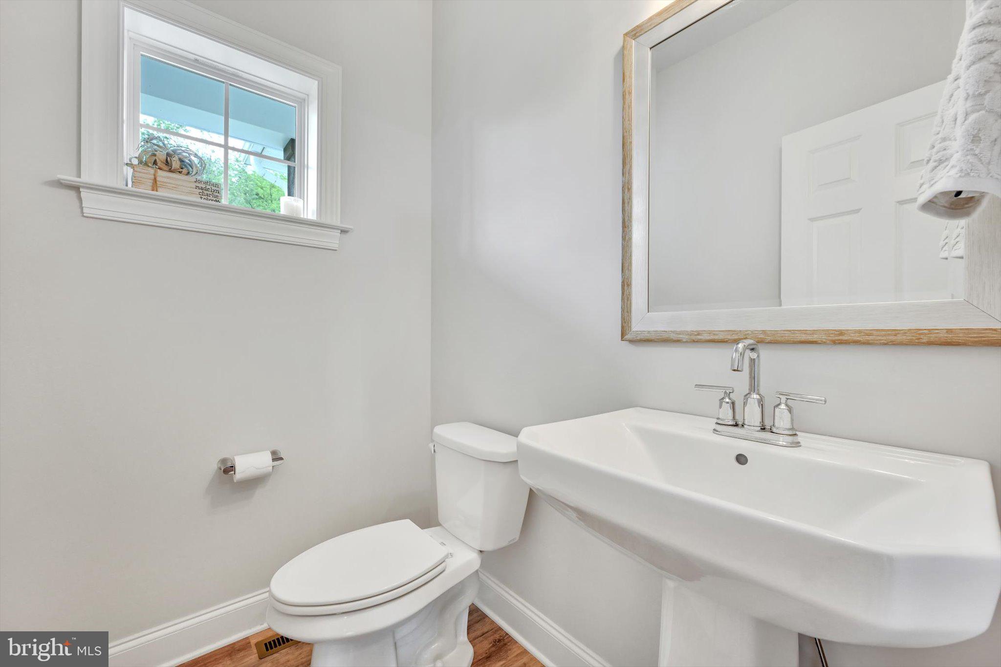 19 Springview Drive Lititz, PA 17543 - Photo 9 of 37