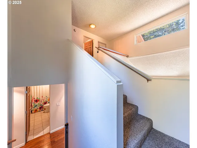 $292,500 | 2111 Hawkins Lane, Eugene, OR 97405