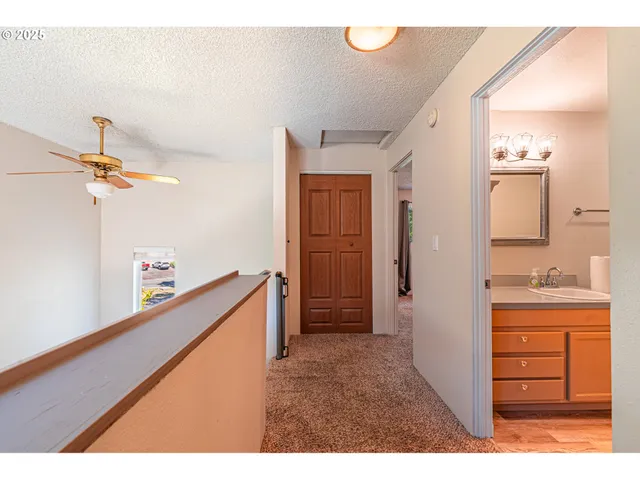 $292,500 | 2111 Hawkins Lane, Eugene, OR 97405