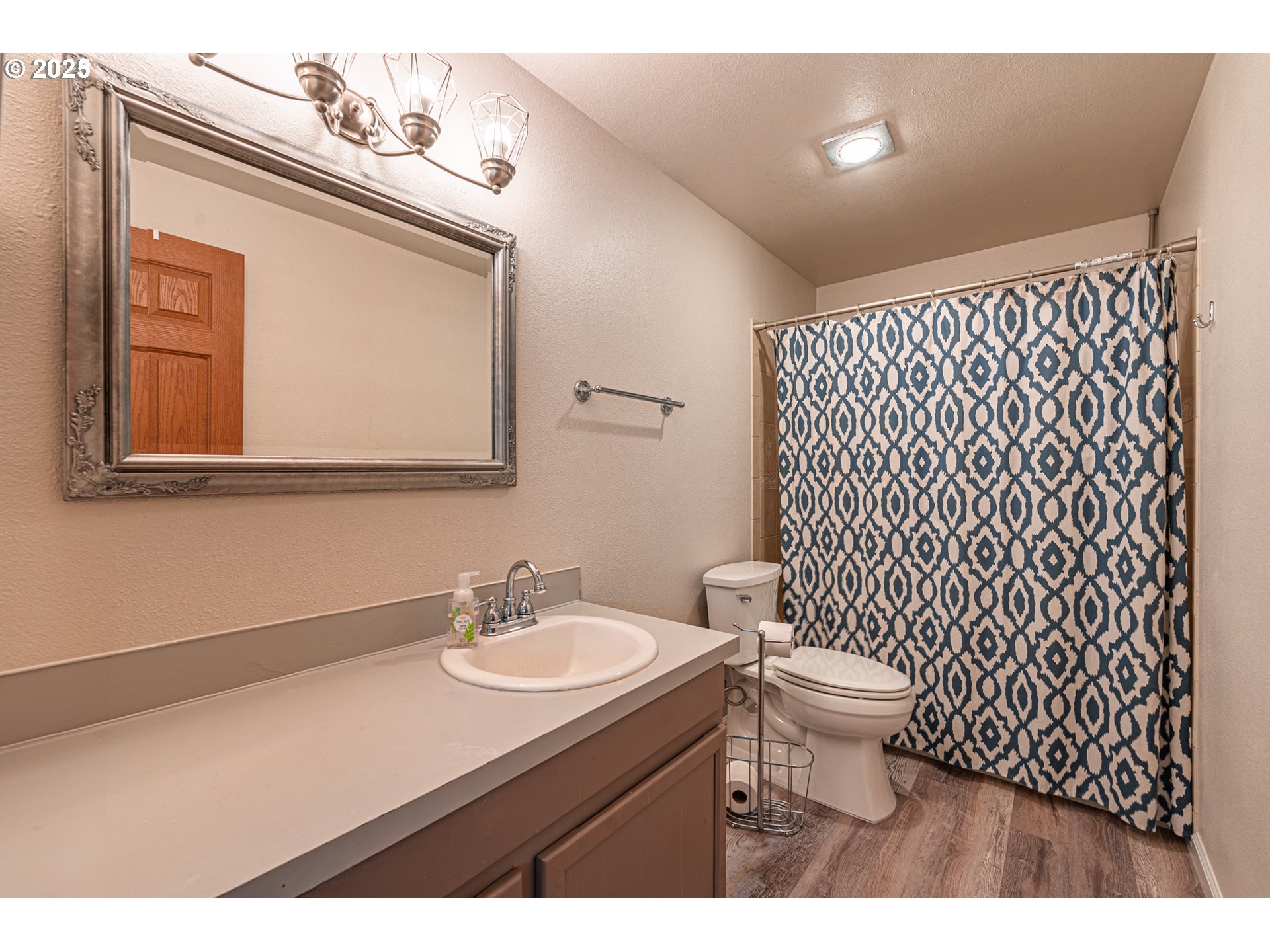 2111 Hawkins Lane Eugene, OR 97405 - Photo 19 of 28