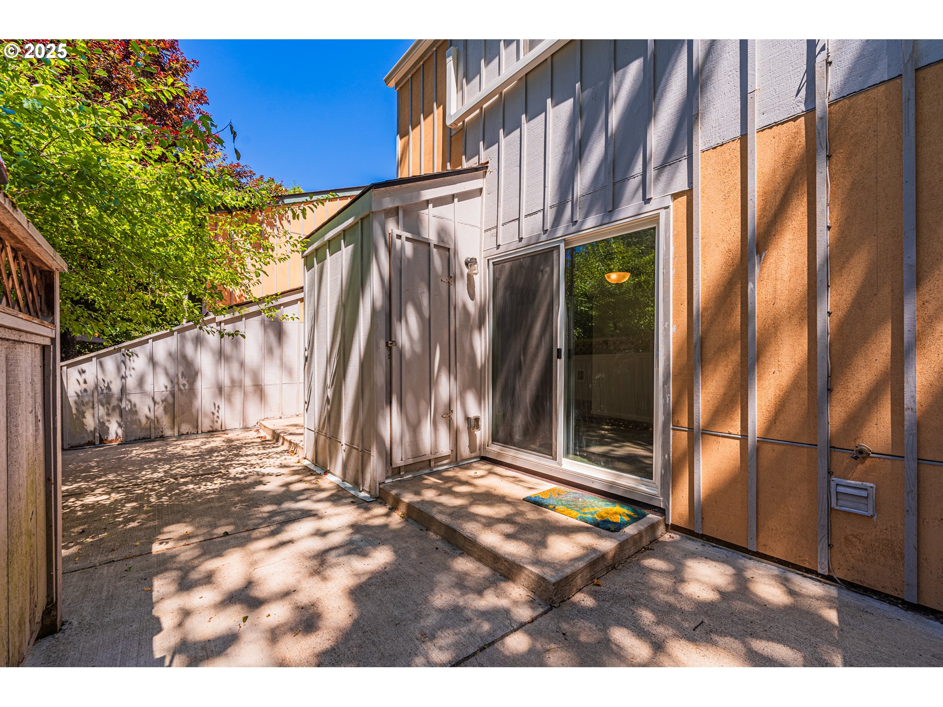 2111 Hawkins Lane Eugene, OR 97405 - Photo 22 of 28