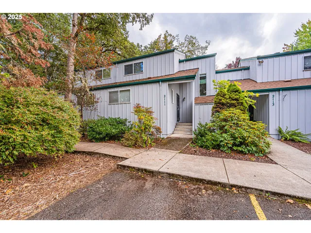 $292,500 | 2111 Hawkins Lane, Eugene, OR 97405