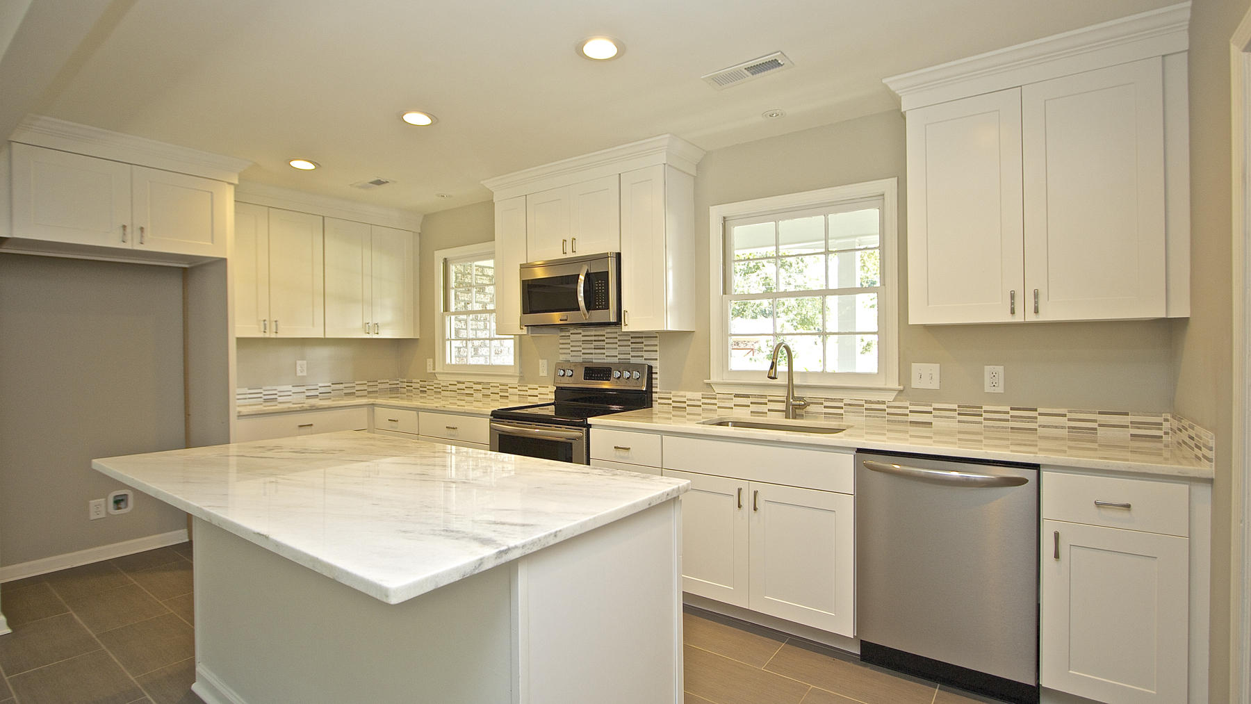 1323 Julian Clark Road Charleston, SC 29412 - Photo 12 of 22 IMG_6935