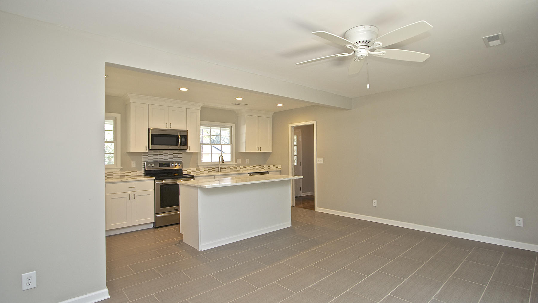1323 Julian Clark Road Charleston, SC 29412 - Photo 10 of 22 IMG_6932