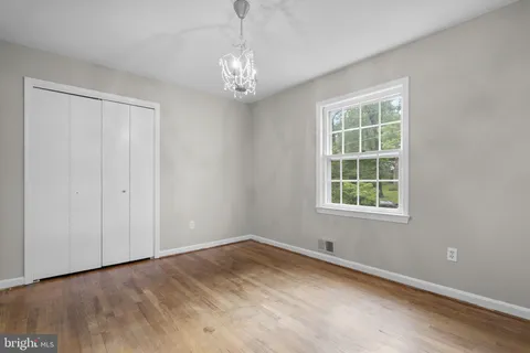 $900,000 | 1585 Kimblewick Road, Potomac, MD 20854