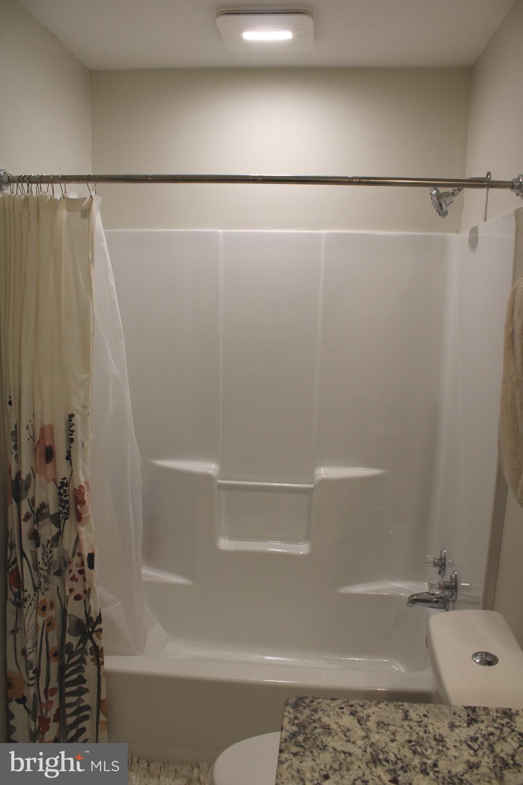 163 Choptank Road Stafford, VA 22556 - Photo 21 of 30 Full tub in Hallway bathroom
