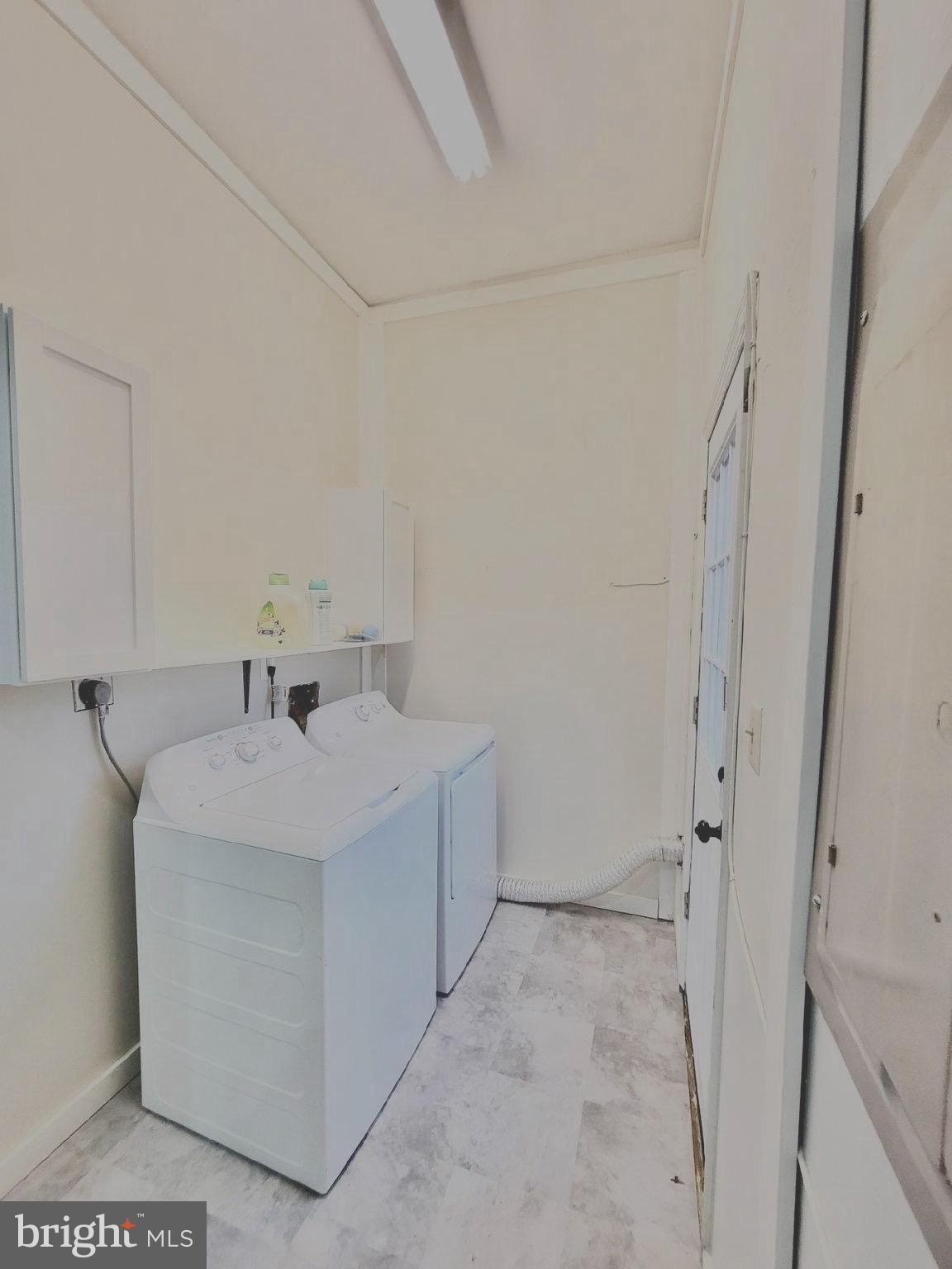 163 Choptank Road Stafford, VA 22556 - Photo 6 of 30 Laundry room access from inside or outside