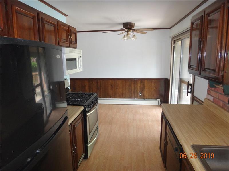 682 Mt Jackson Road New Castle, PA 16102 - Photo 4 of 25