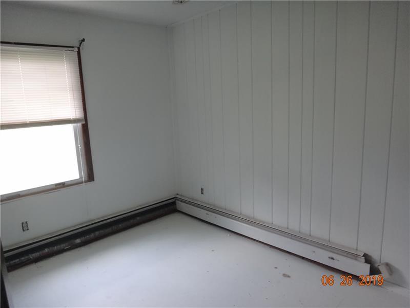 682 Mt Jackson Road New Castle, PA 16102 - Photo 6 of 25