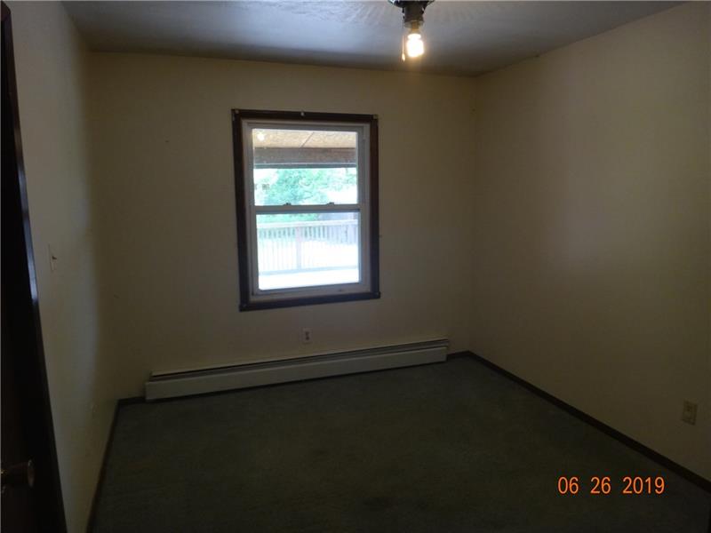 682 Mt Jackson Road New Castle, PA 16102 - Photo 8 of 25