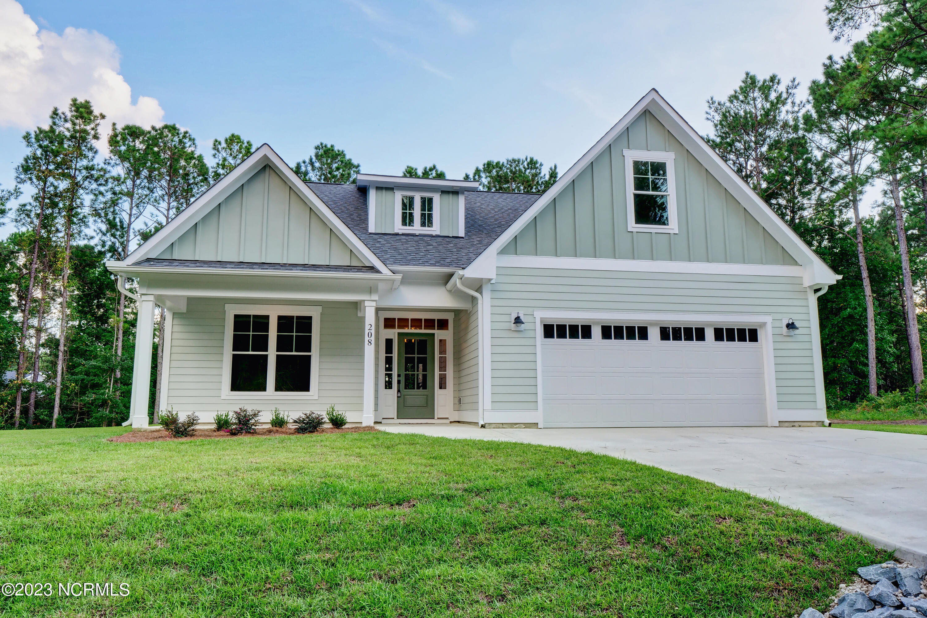 208 Alderman Landing Road Holly Ridge, NC 28445 - Photo 2 of 38 PJA12476_77_78_79_80