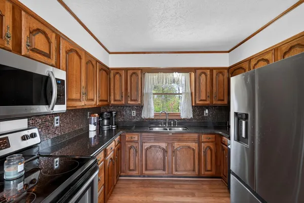 $750,000 | 8093 Highway 350, Aurora, IN 47001