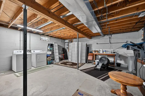 $750,000 | 8093 Highway 350, Aurora, IN 47001