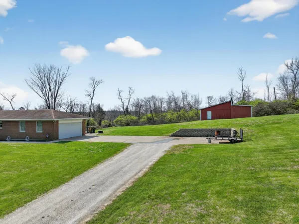 $750,000 | 8093 Highway 350, Aurora, IN 47001
