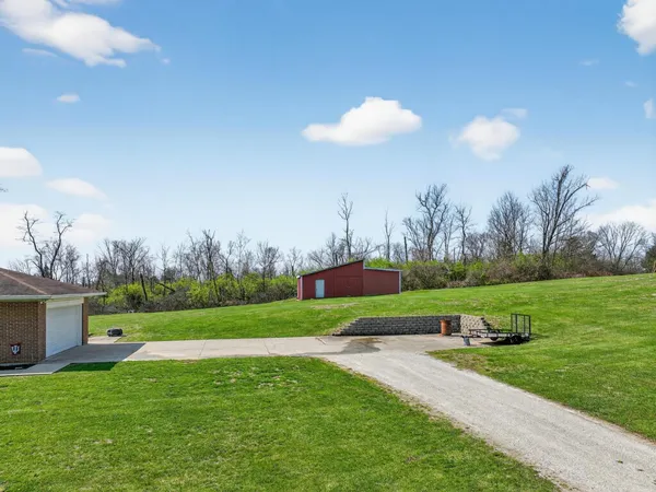 $750,000 | 8093 Highway 350, Aurora, IN 47001