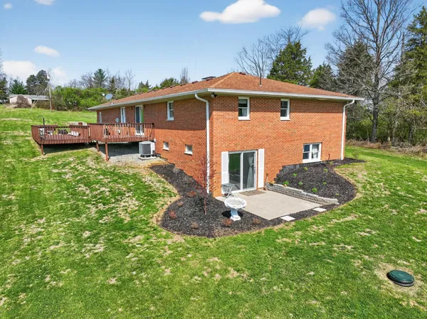 $750,000 | 8093 Highway 350, Aurora, IN 47001