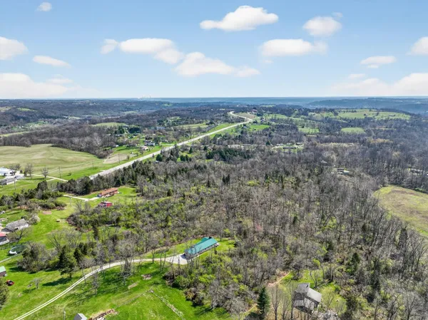 $750,000 | 8093 Highway 350, Aurora, IN 47001