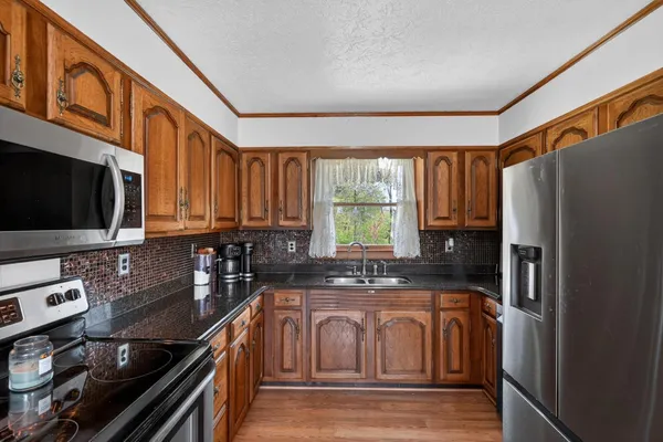 $750,000 | 8093 Highway 350, Aurora, IN 47001