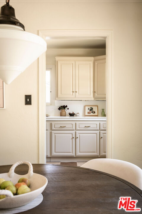 264 Robinson Road Pasadena, CA 91104 - Photo 15 of 38