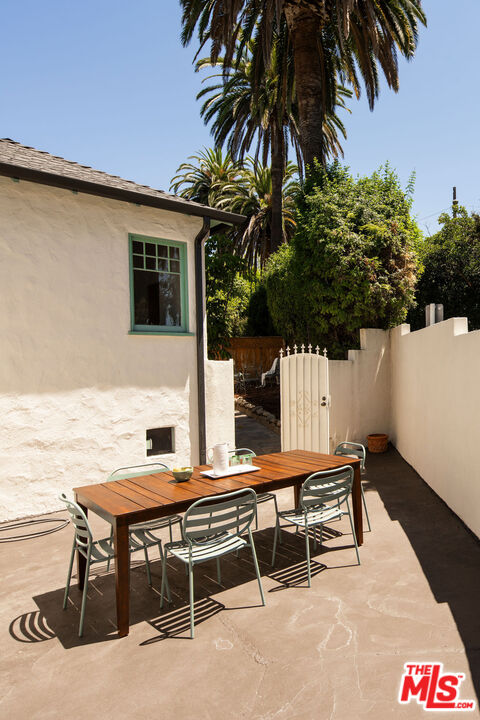 264 Robinson Road Pasadena, CA 91104 - Photo 33 of 38