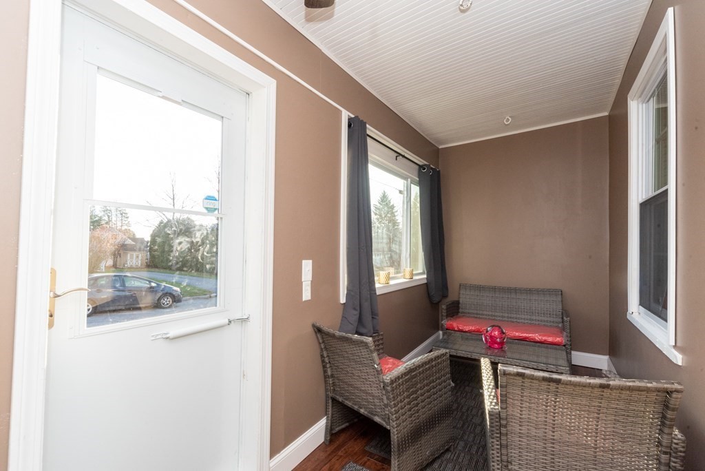 12 Arden Road Worcester, MA 01606 - Photo 3 of 26 Gallery Image 3