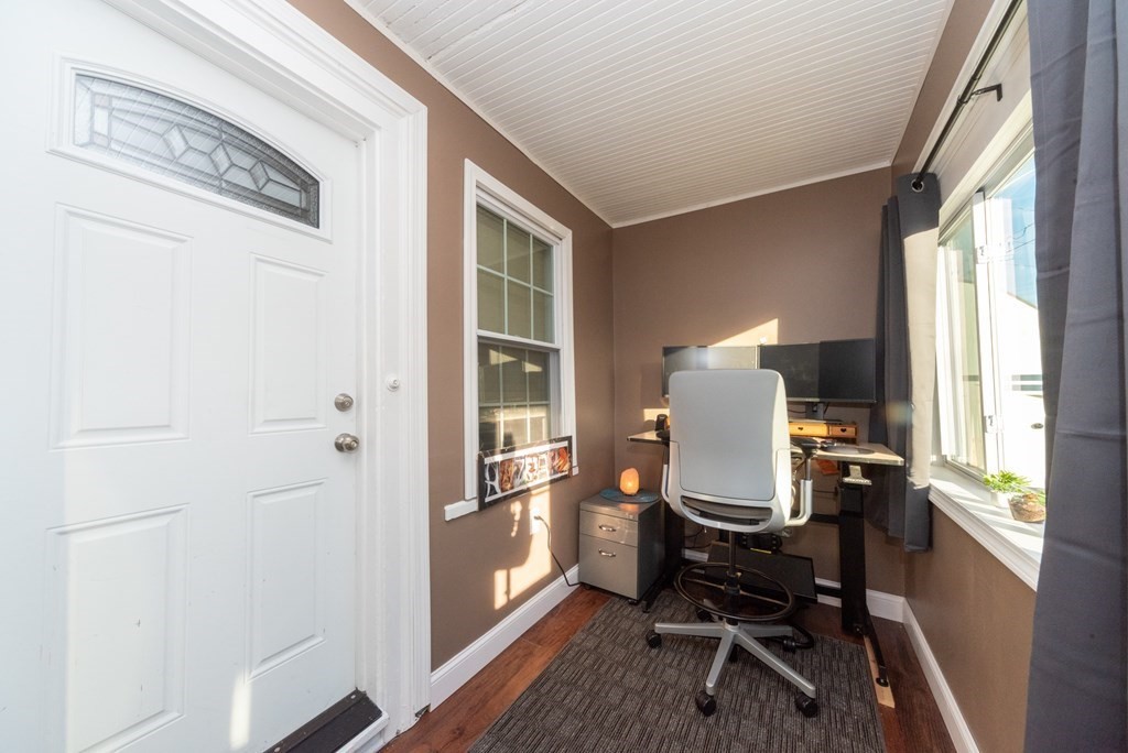 12 Arden Road Worcester, MA 01606 - Photo 4 of 26 Gallery Image 4