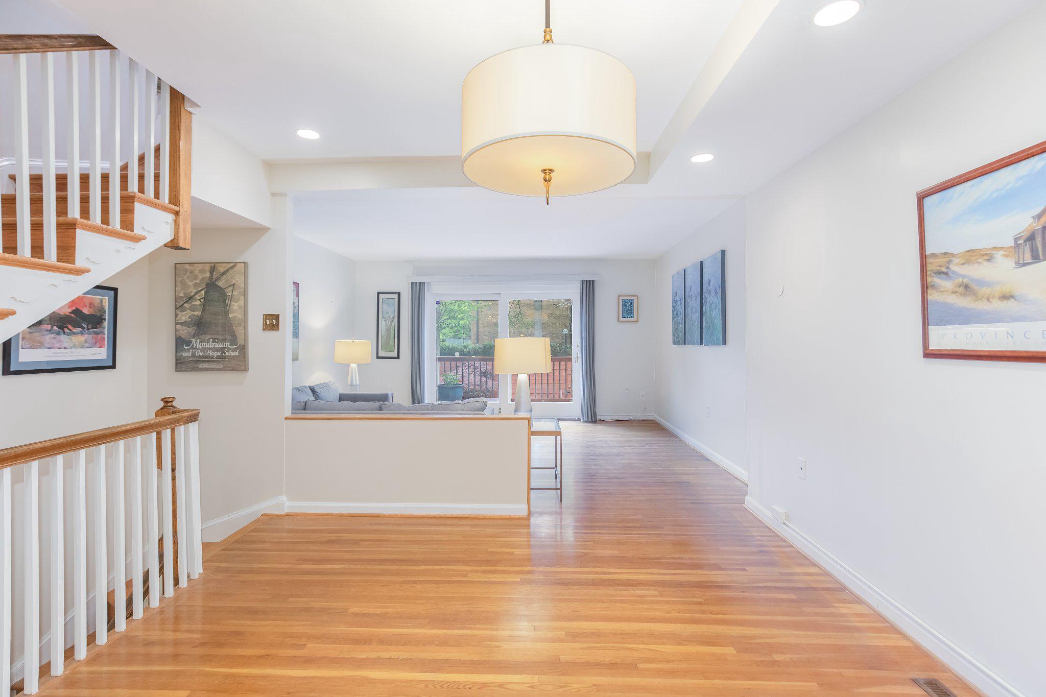 623 I Street Southwest Washington, DC 20024 - Photo 3 of 41 Bright and spacious dining space.