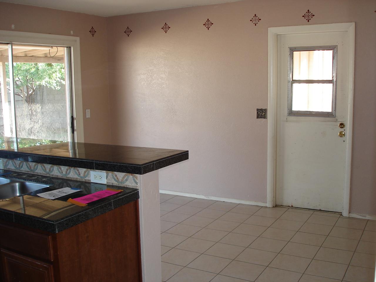 3440 West Wethersfield Road Phoenix, AZ 85029 - Photo 2 of 7 Dining Area